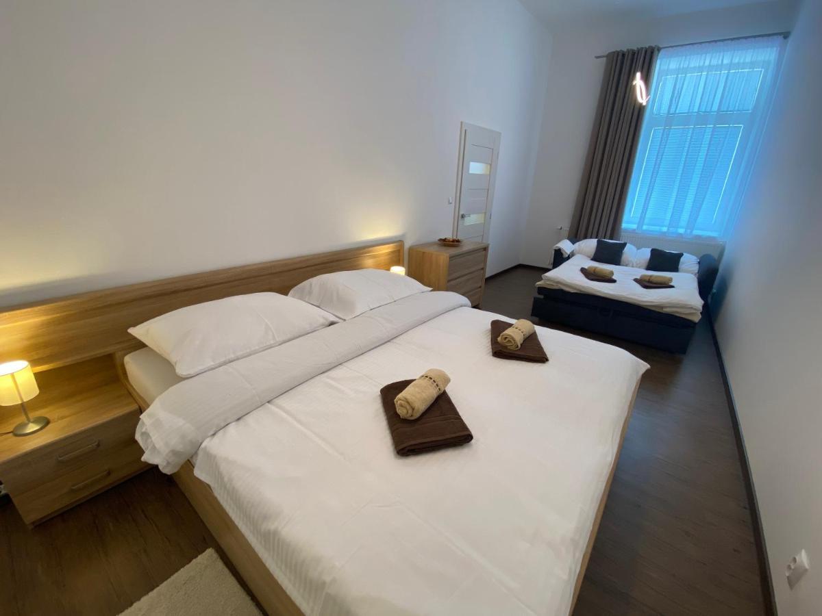 Classy Times - City Centre - Private Parking - Sunny Apartment Poprad Dış mekan fotoğraf