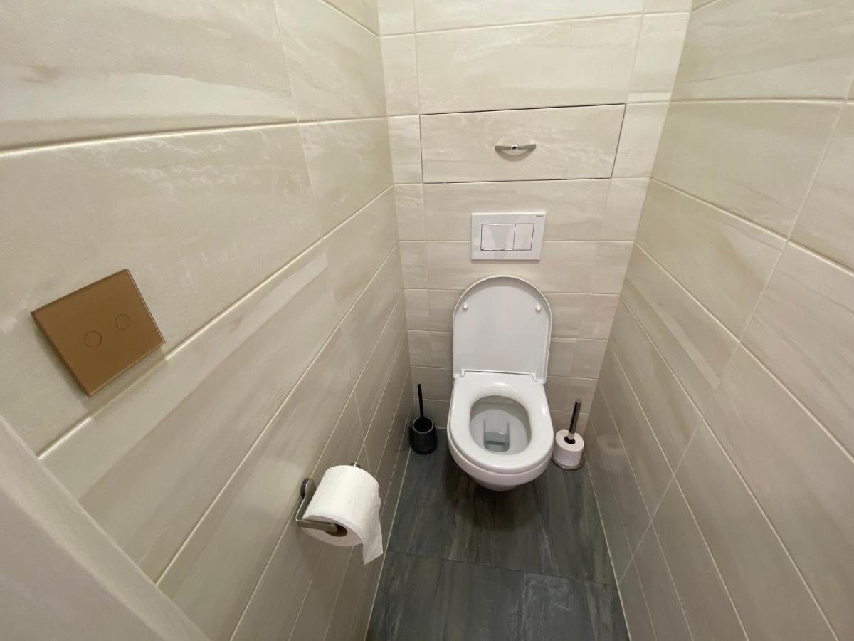 Classy Times - City Centre - Private Parking - Sunny Apartment Poprad Dış mekan fotoğraf